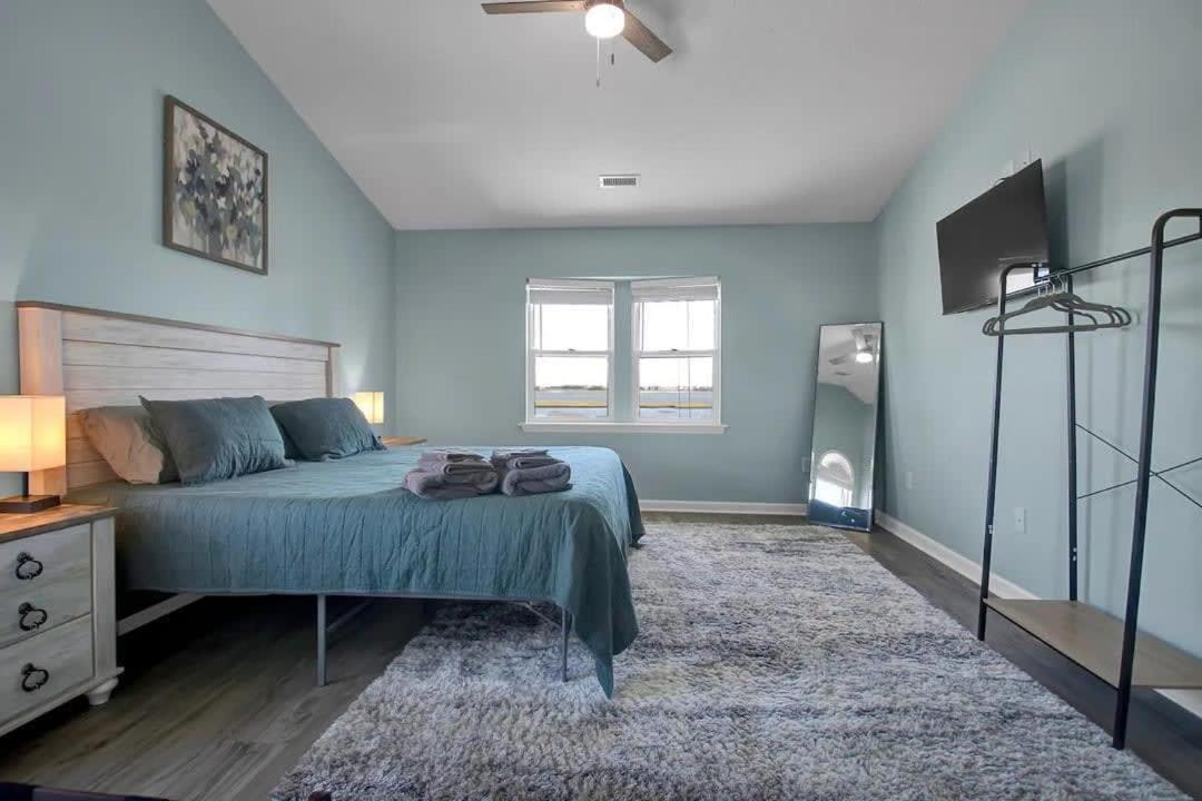 Surf City Serene Waterfront Vacation Home Buitenkant foto